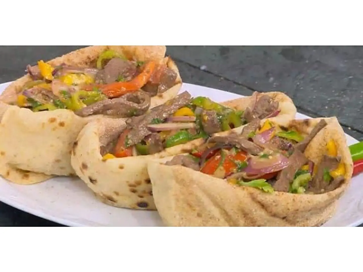 ساندوتش تقاطيع