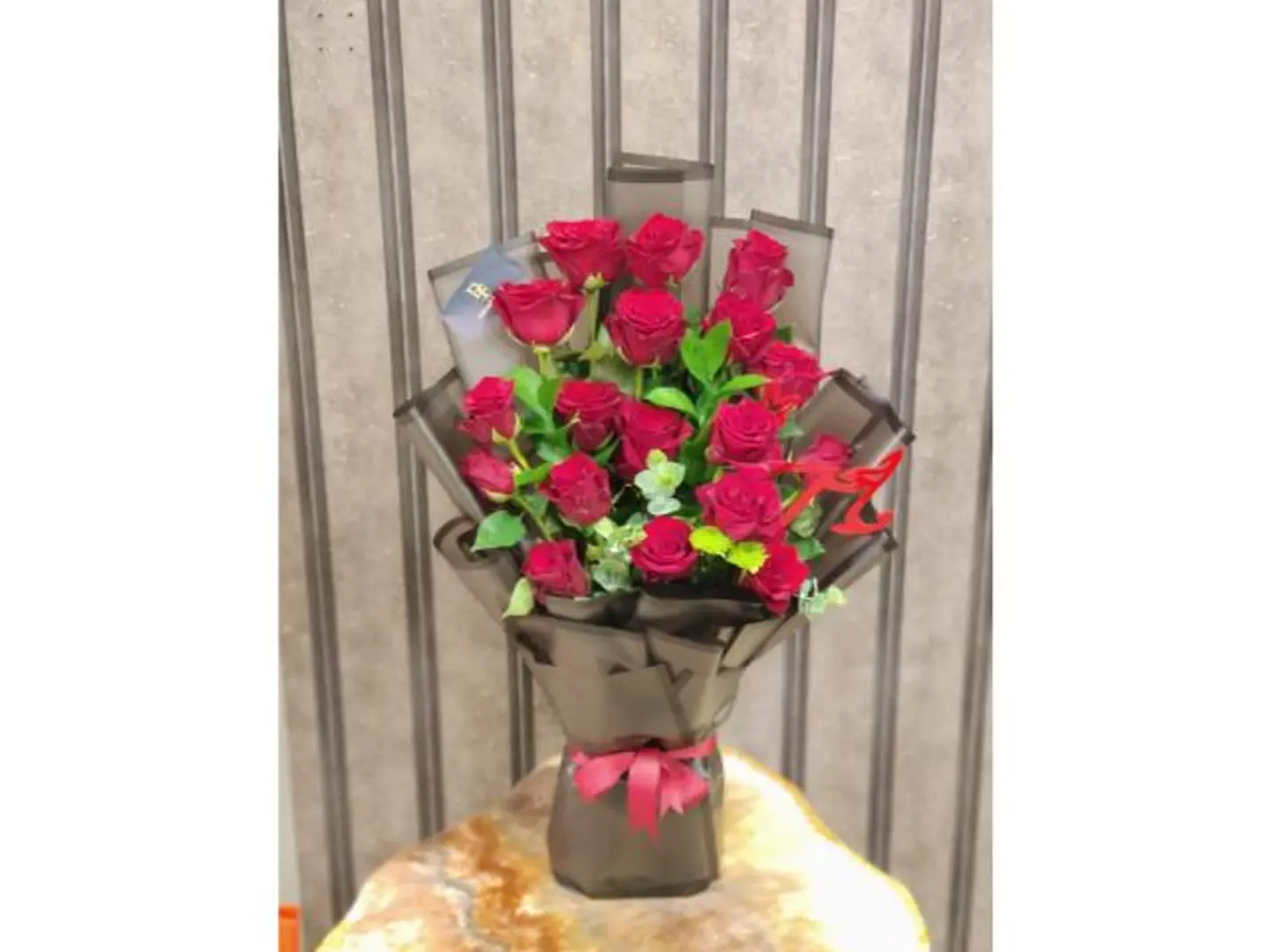 Red Gradient Bouquet