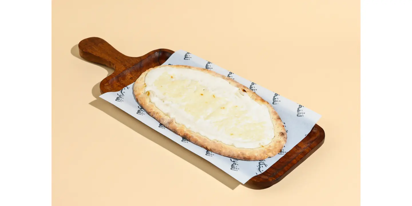 مناقيش لبنة وجبن