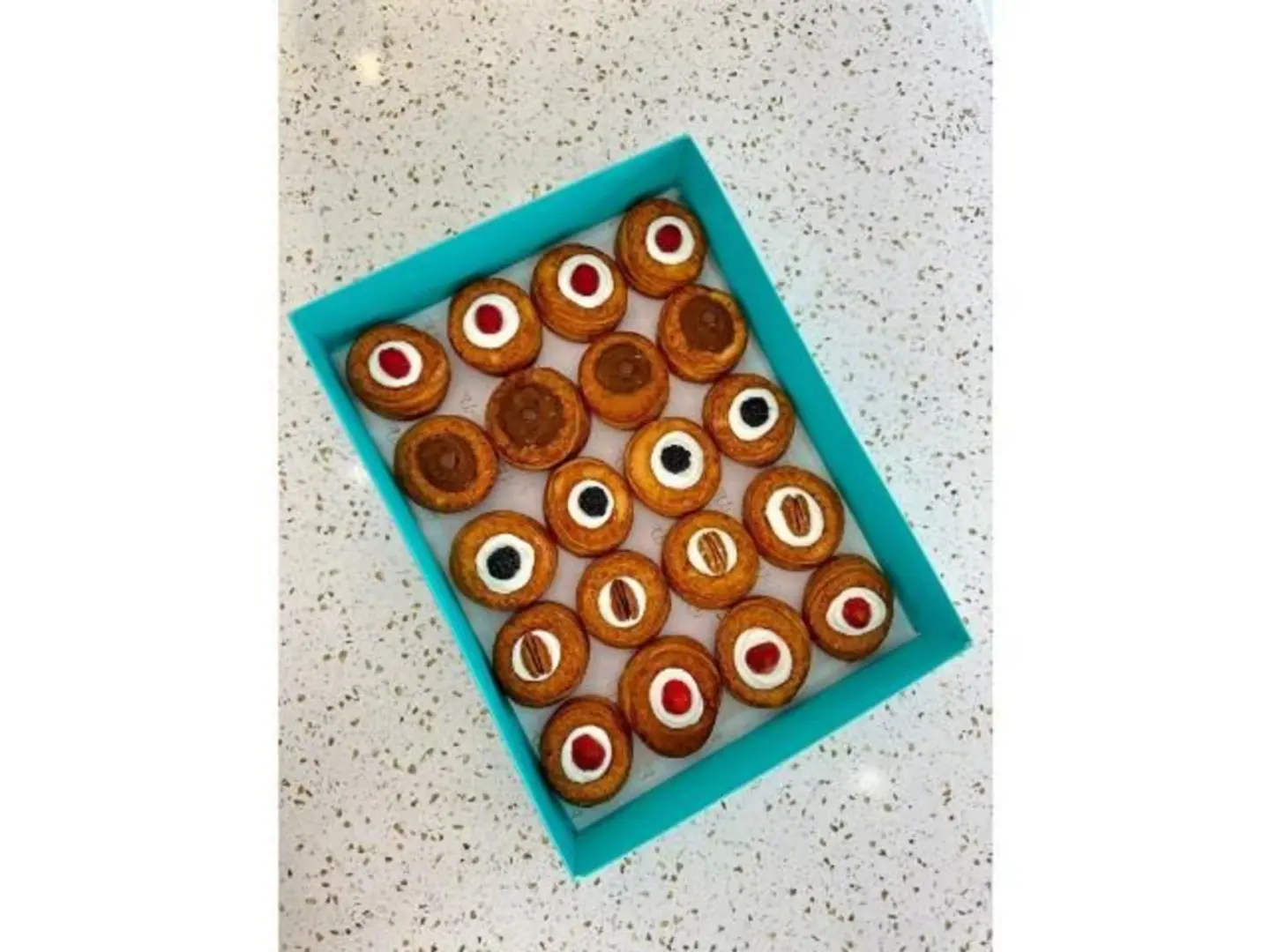 Mini Danish Box 20 Pieces