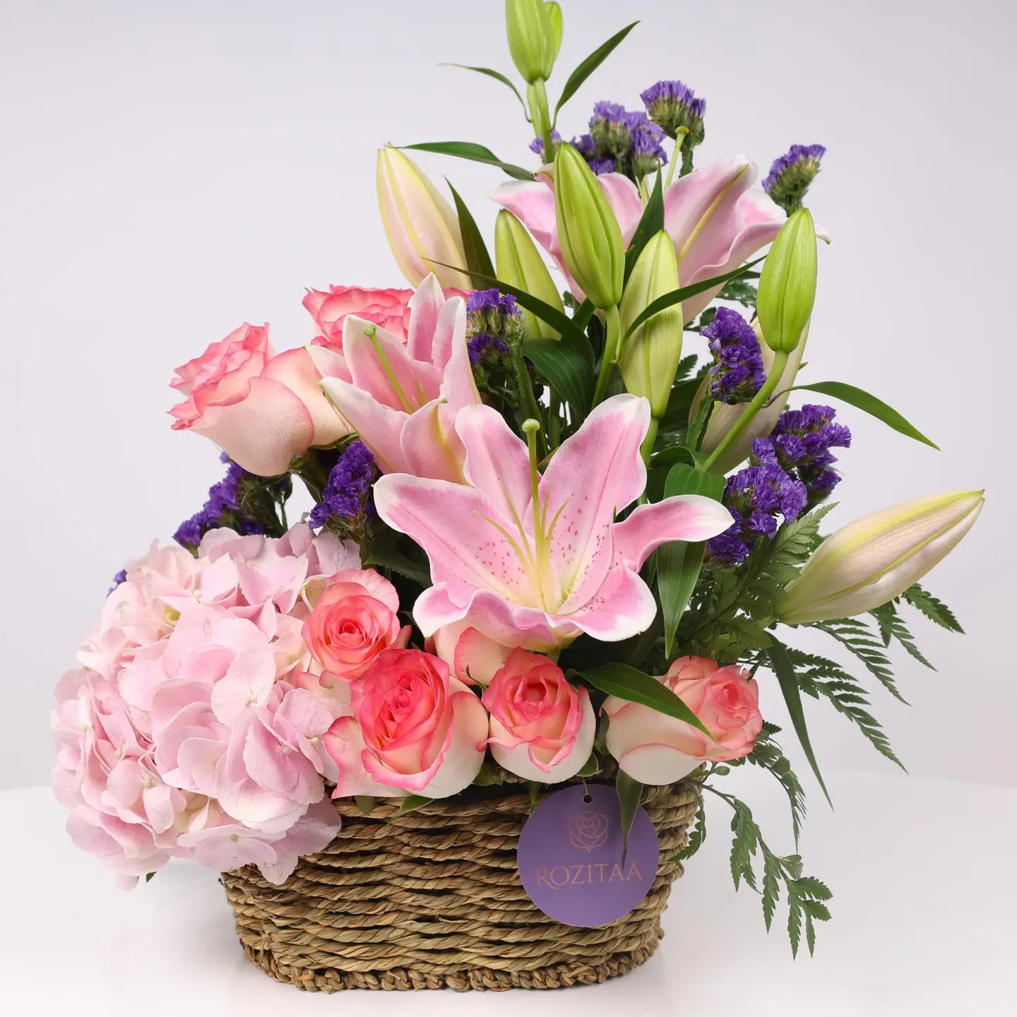 بوكيه ورد سلة الجمال - زهور ملونة