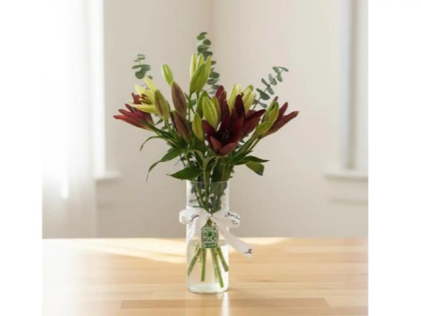 Premium Two Tone Lily 390