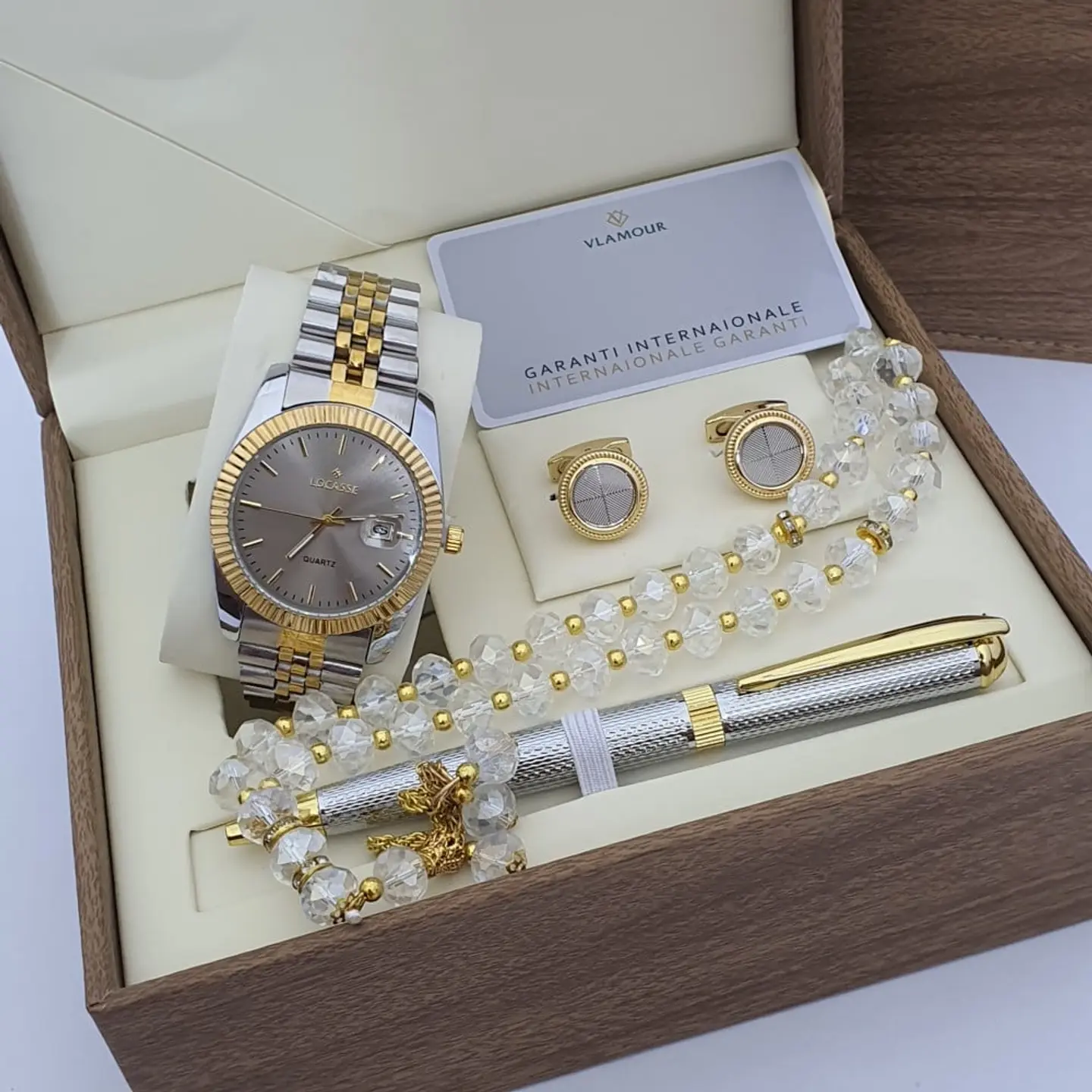 طقم هدايا رجالي فاخر - رمز الأناقة والتميز7