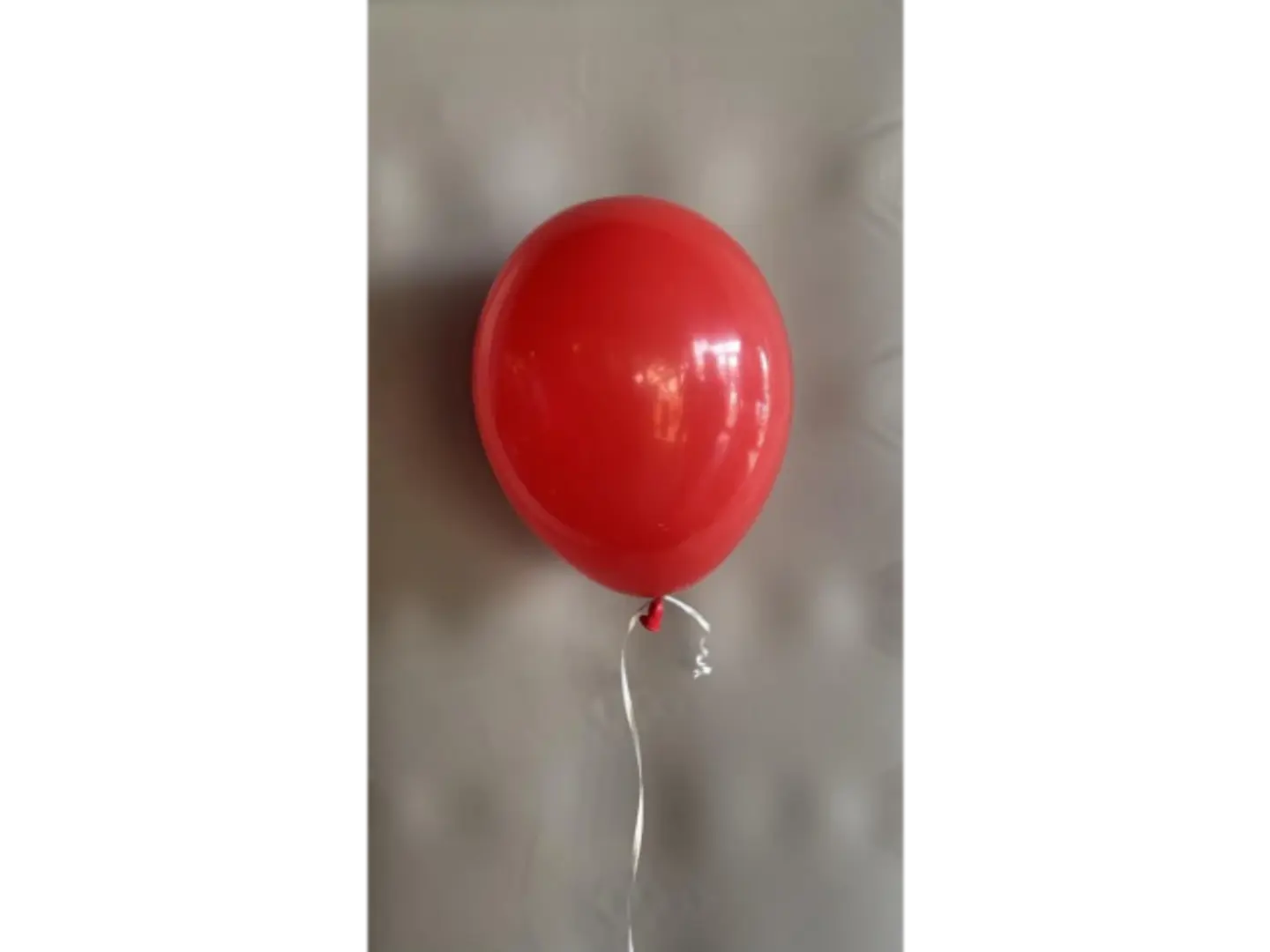 بالون احمر لاتكس ١١ انش مع هيليوم