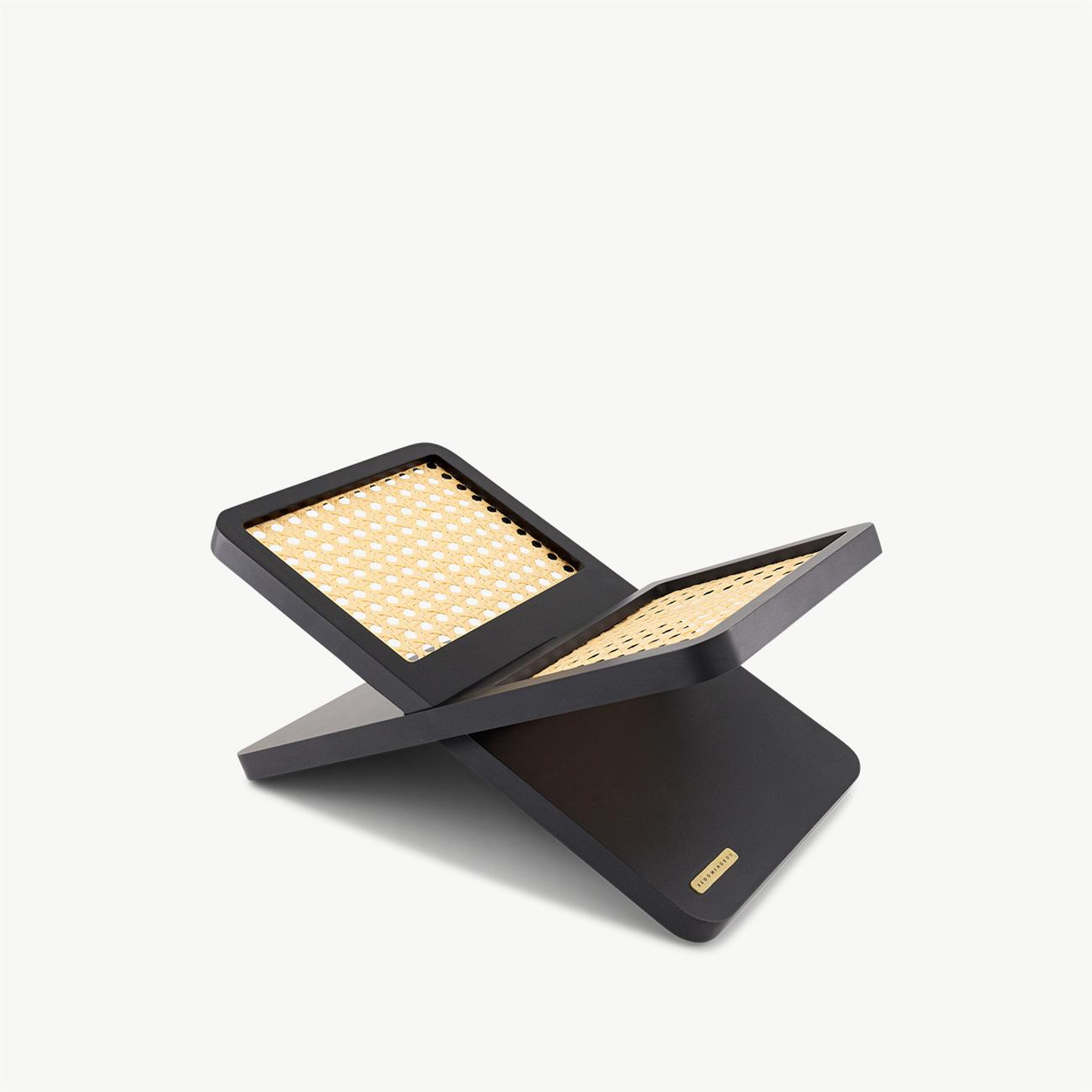 ستاند القرآن