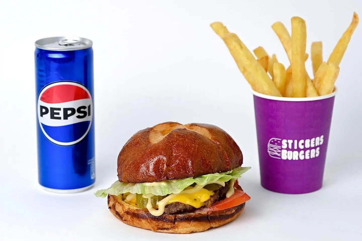 وجبة برجر كاليفورنيا سنقل