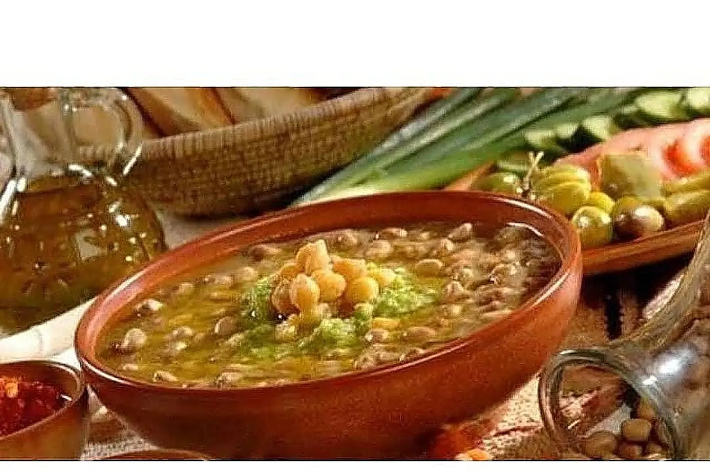 فول حب بزيت الزيتون والليمون