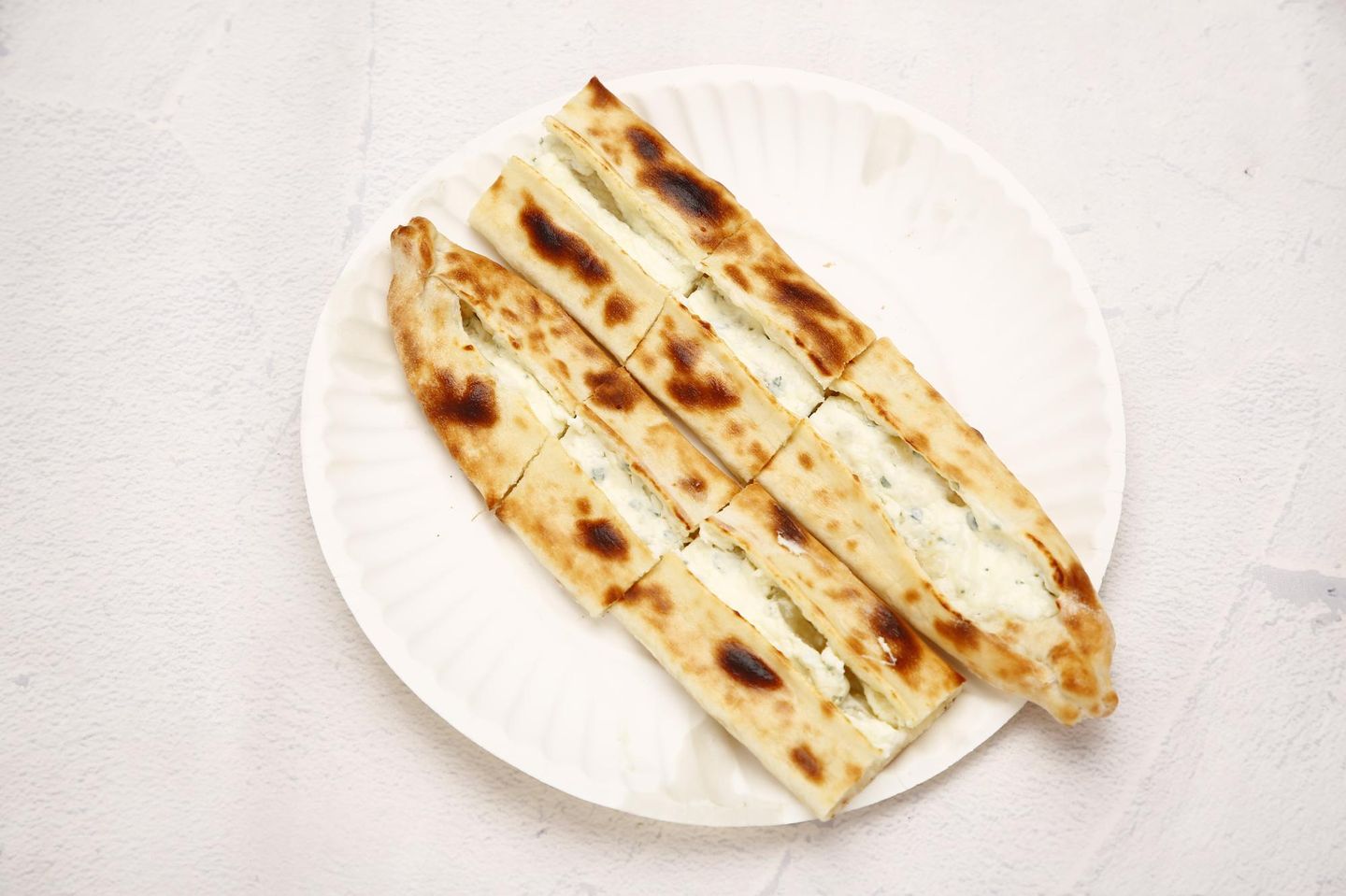 فطائر جبن عكاوي