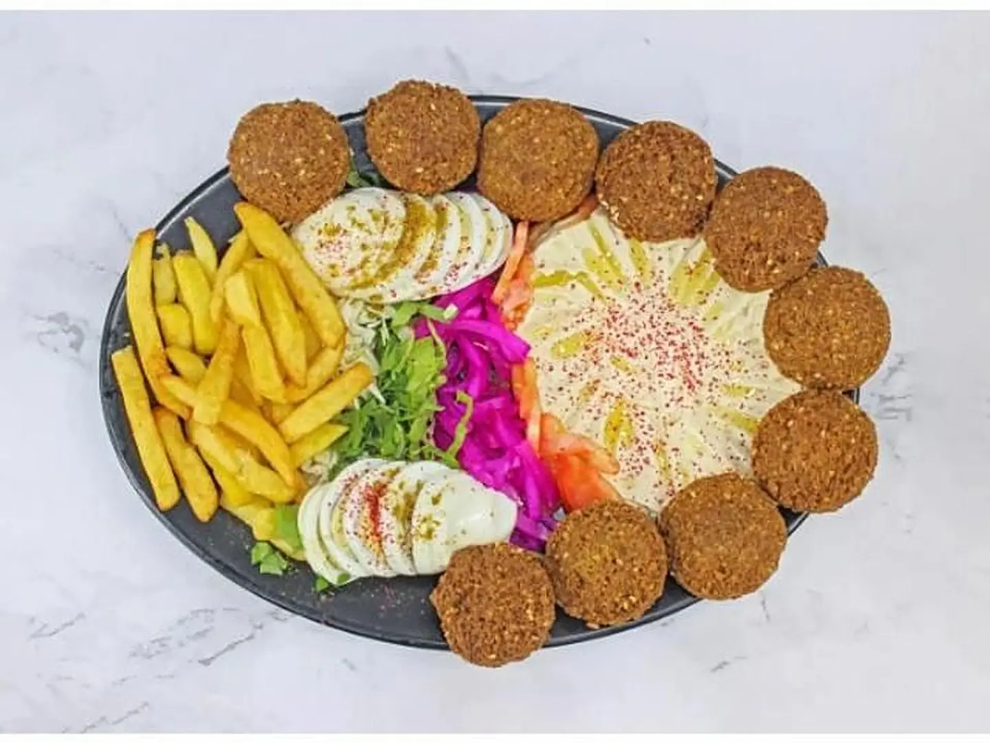 علبة فلافل كبيرة