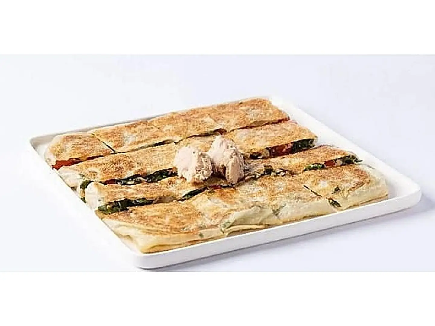 مطبق بالتونة