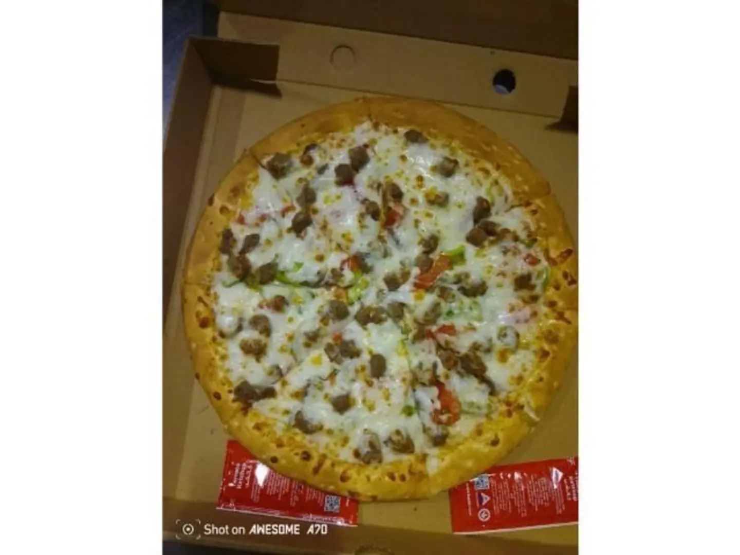 Meat And Vegetable Pizza