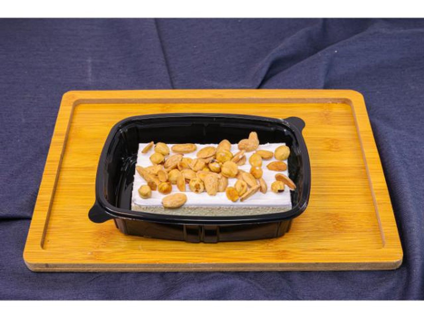 Nuts Qashtouta