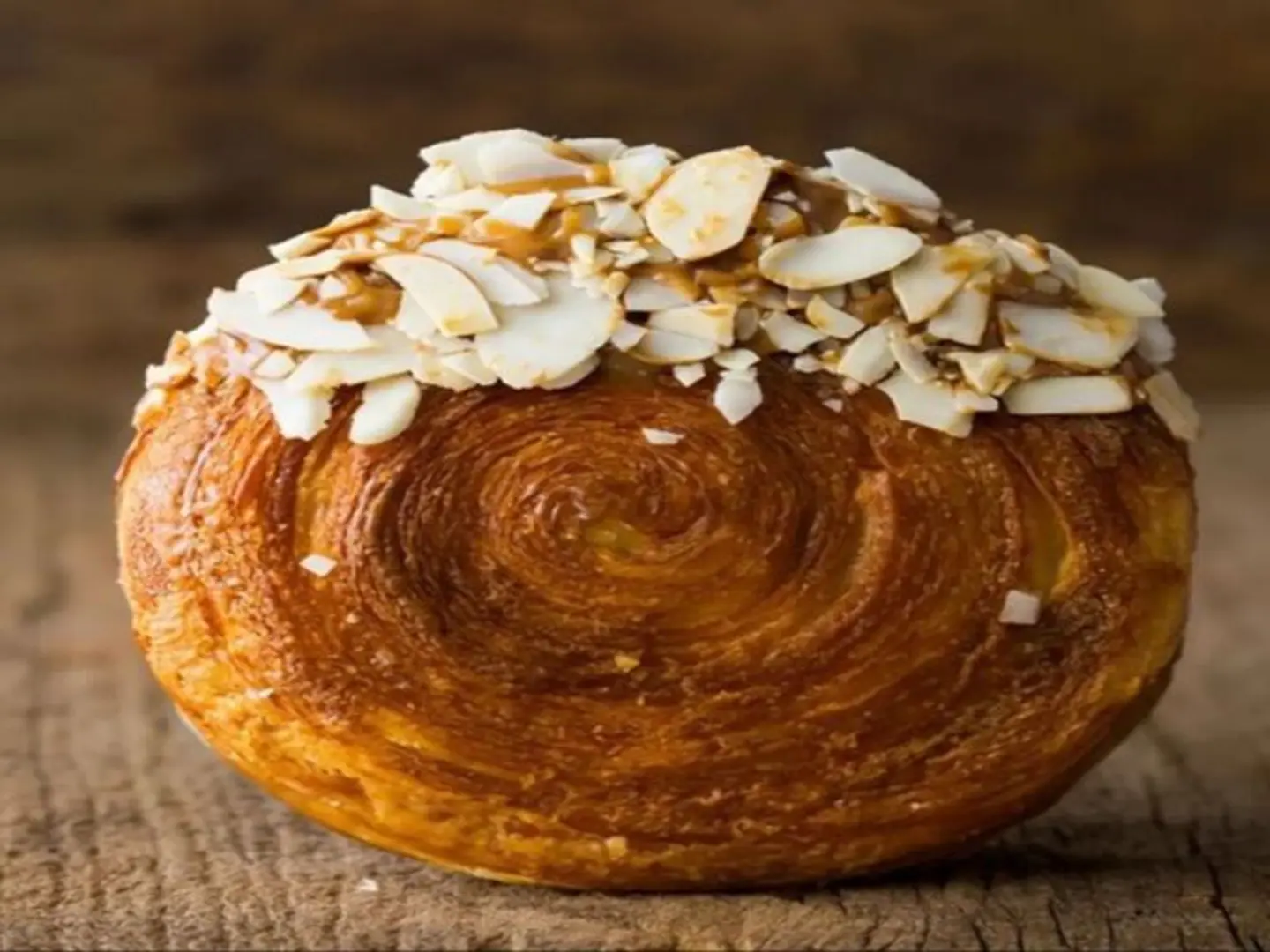 Croissant Roll Almond