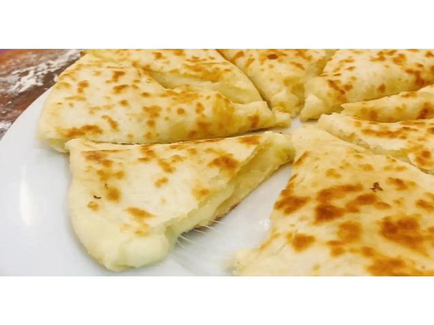 فطيرة جبن وصوص