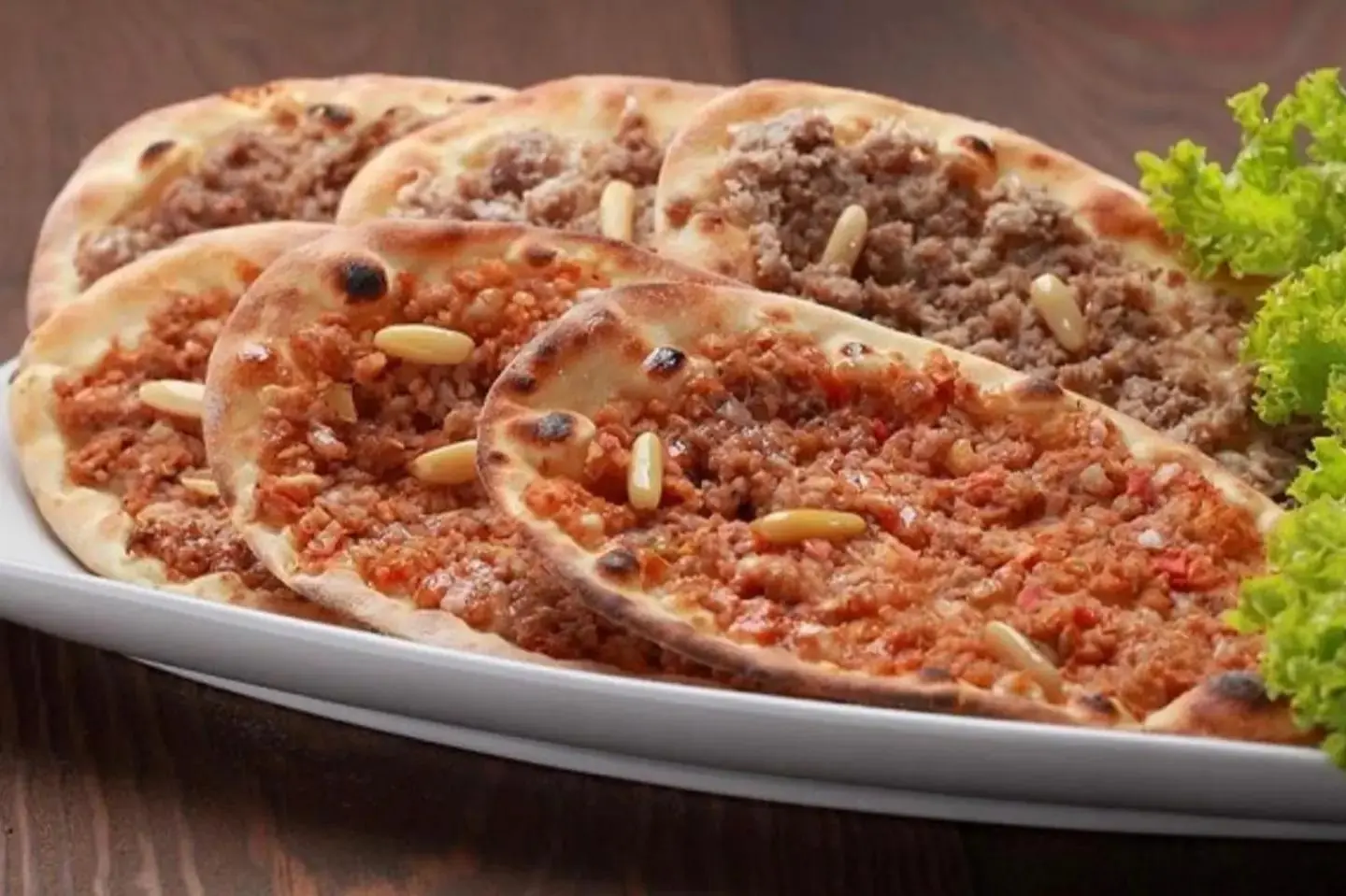 20 Piece Shami Plate With Pine Nuts And Pomegranate Molasses