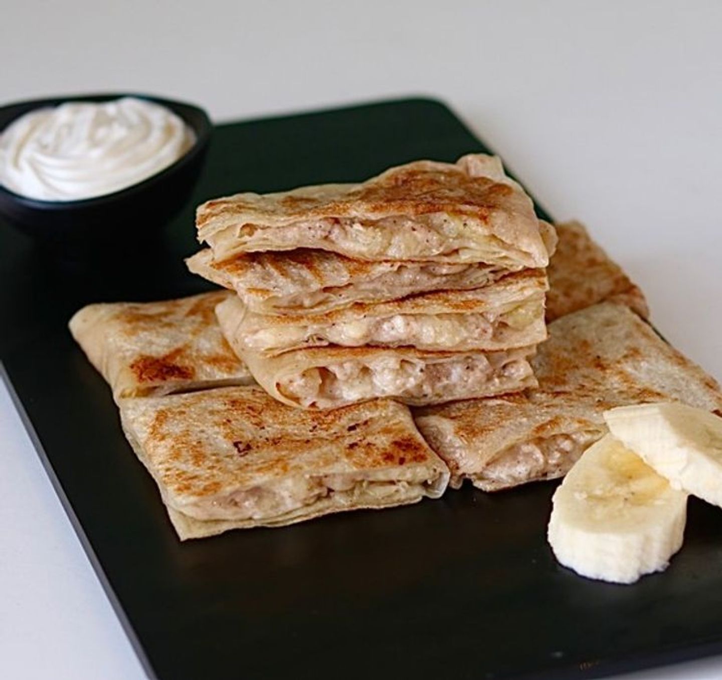 Cream And Banana Mutabbak