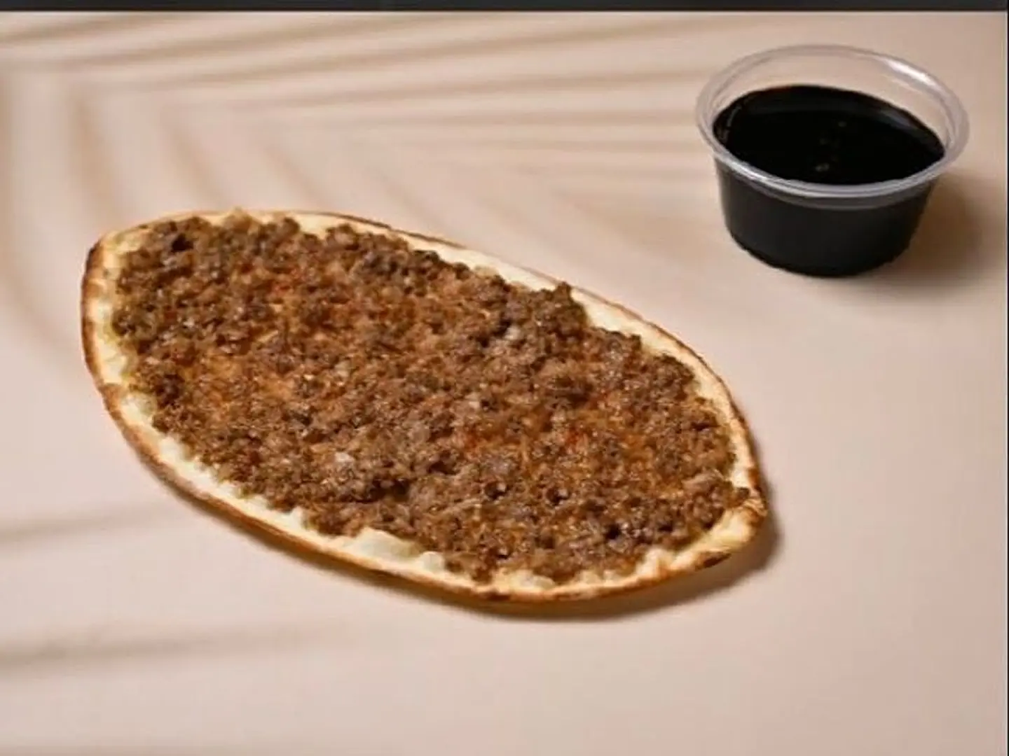 صفيحة لحم بدبس الرمان