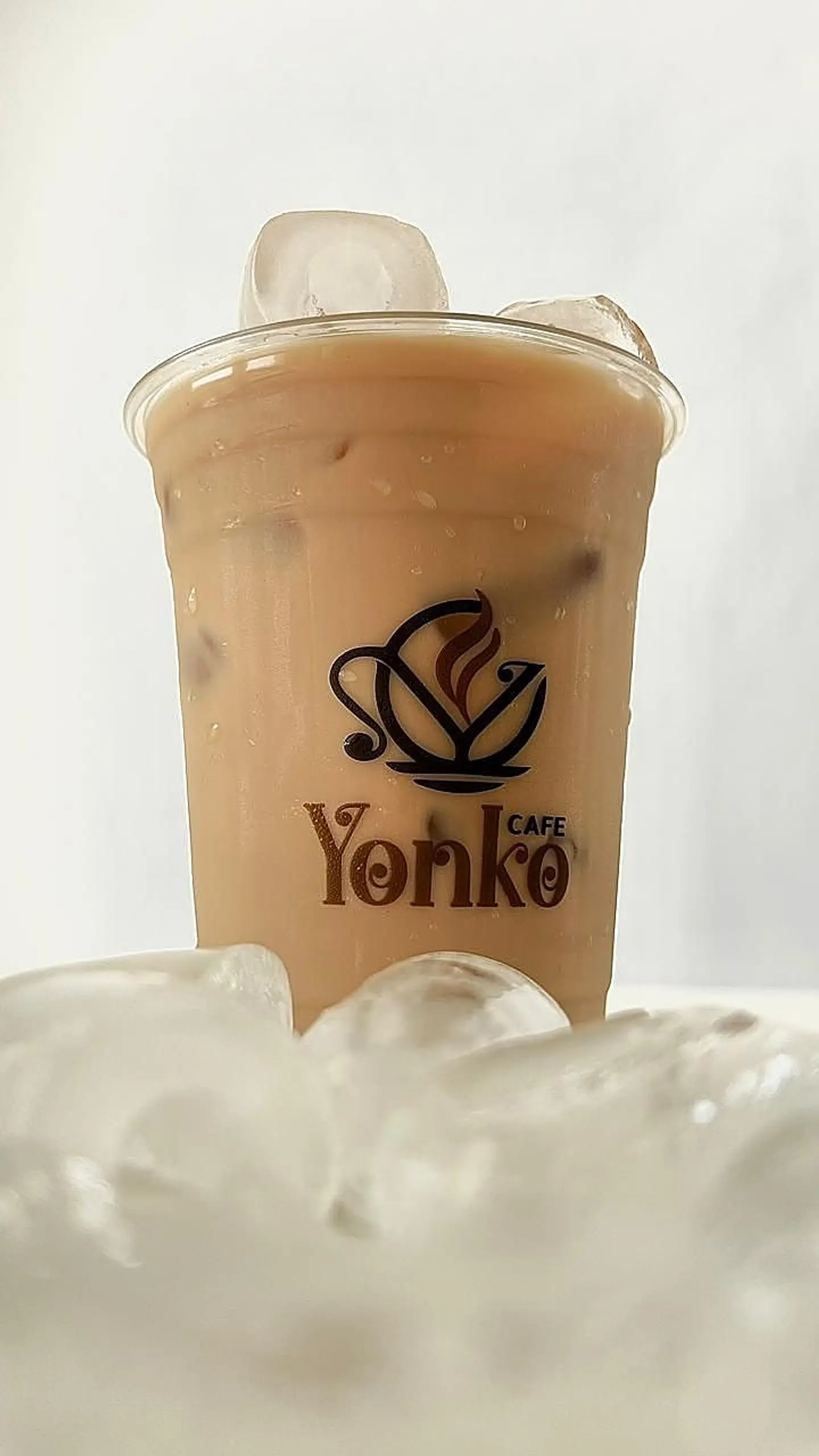 ايس شيكن وايت موكا