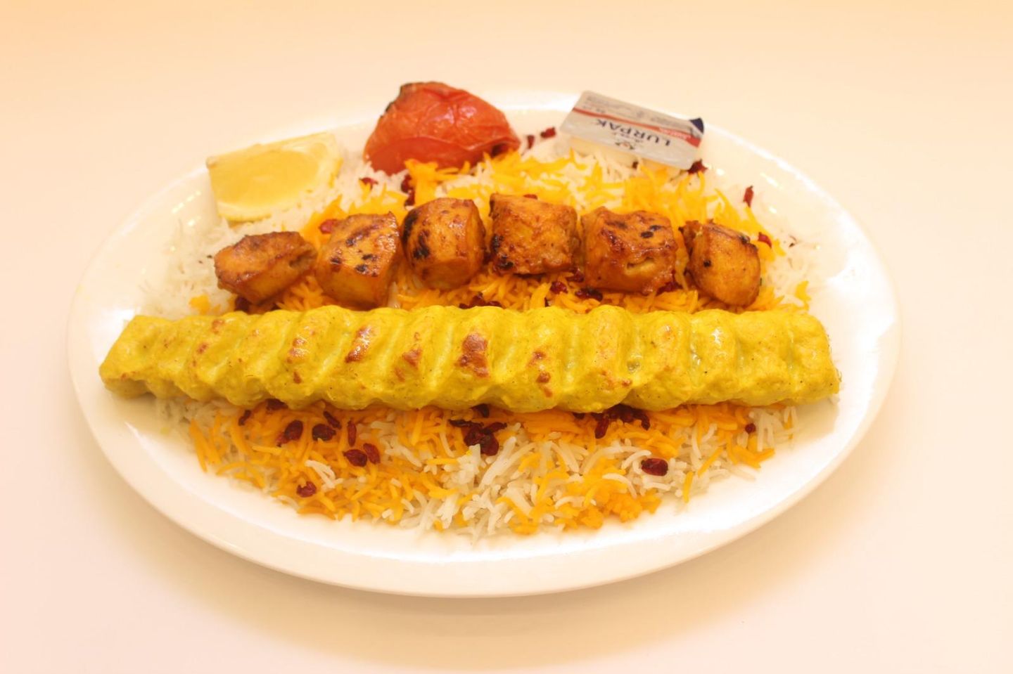جلو كباب مورغ بإختياري
