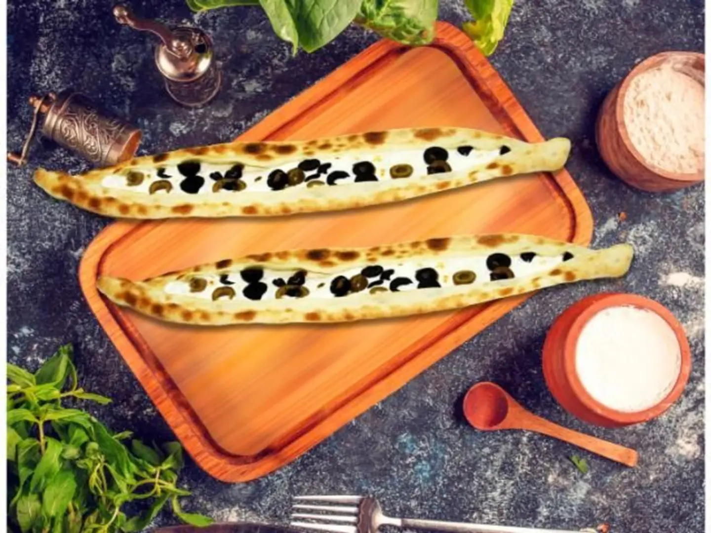 فطيرة لبنة وزيتون