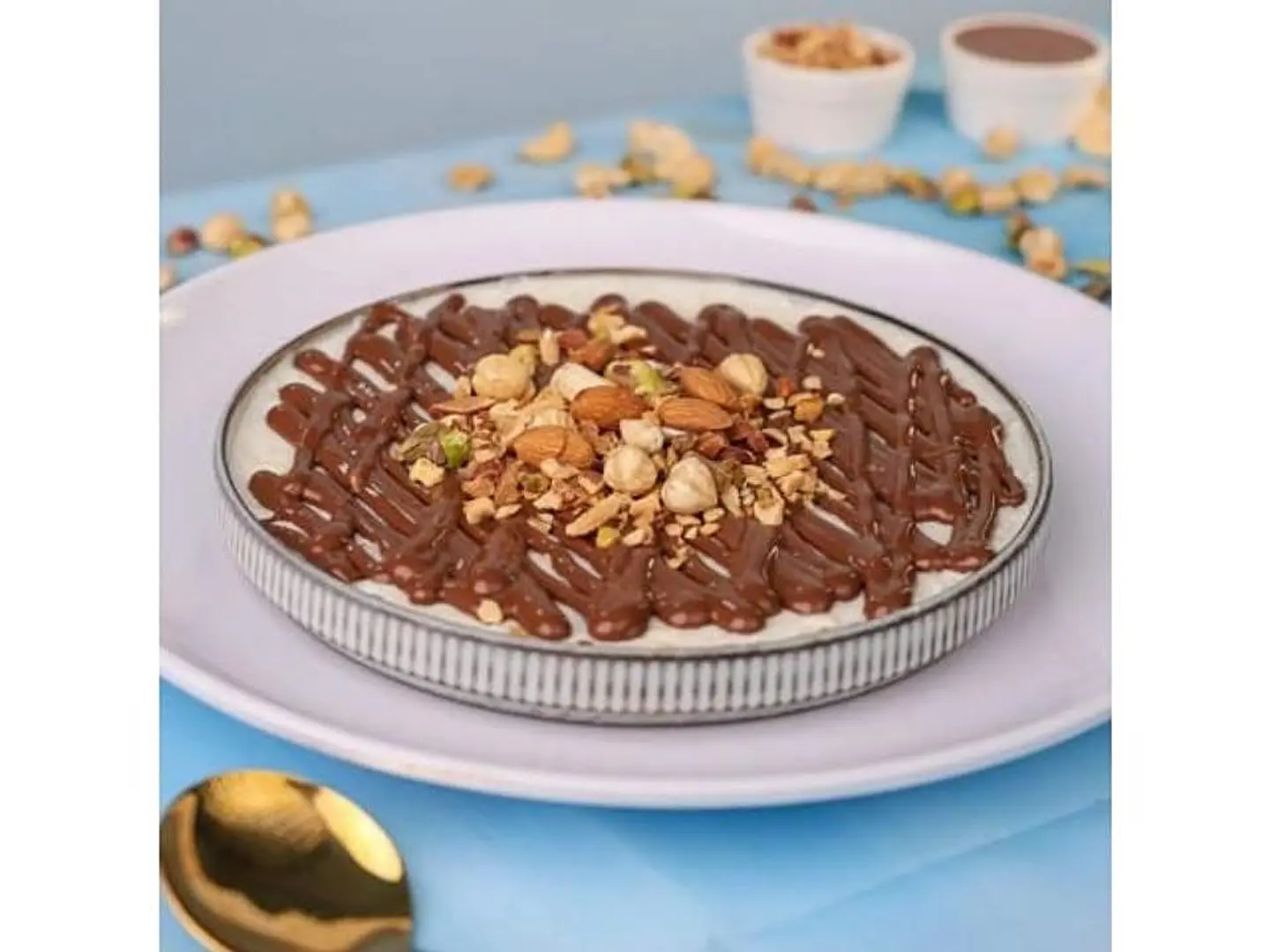 رز نوتيلا أوريو شيكولاته بيضاء مكسرات