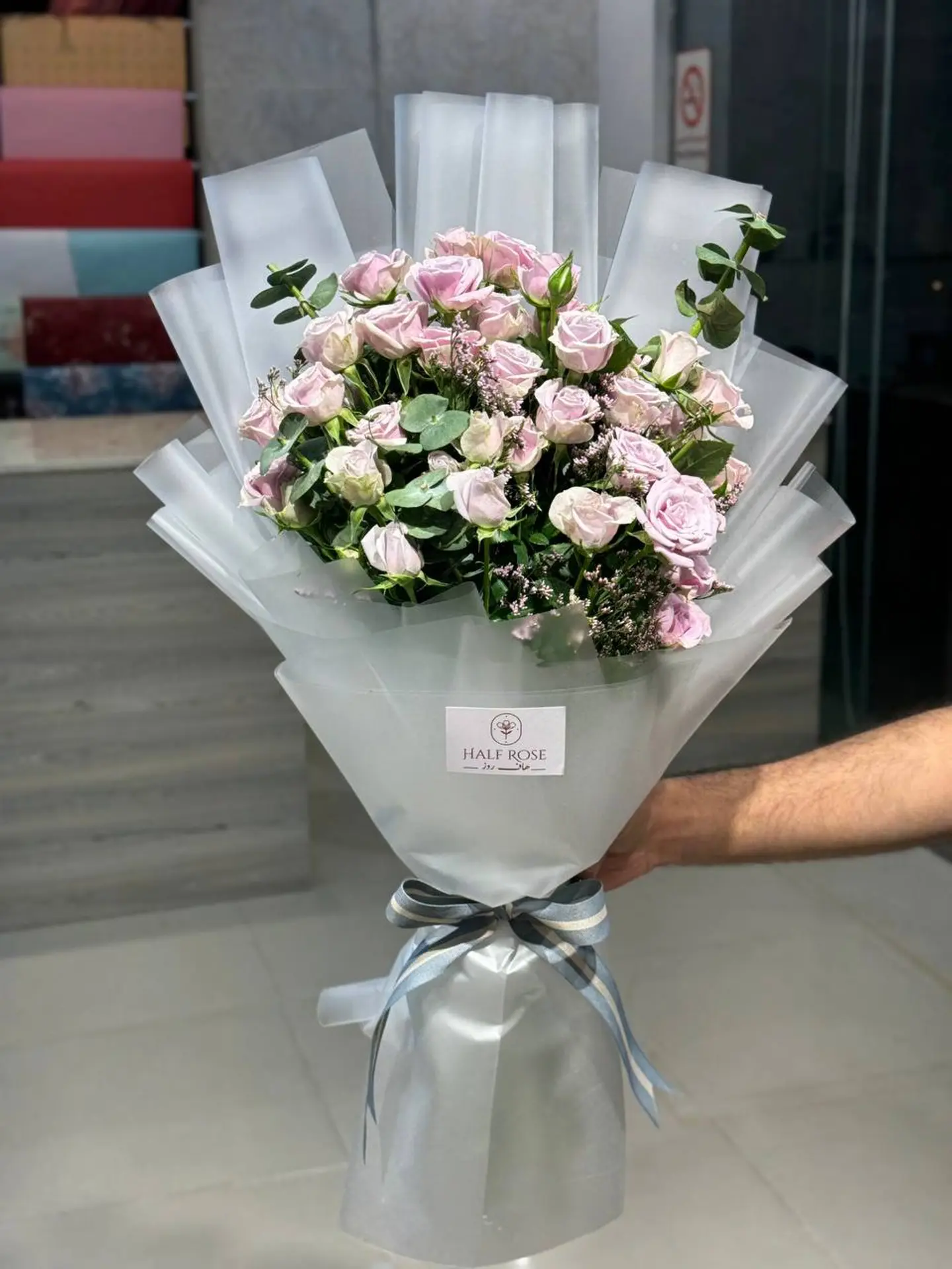 باقة بيبي روز موف مع لومنيا