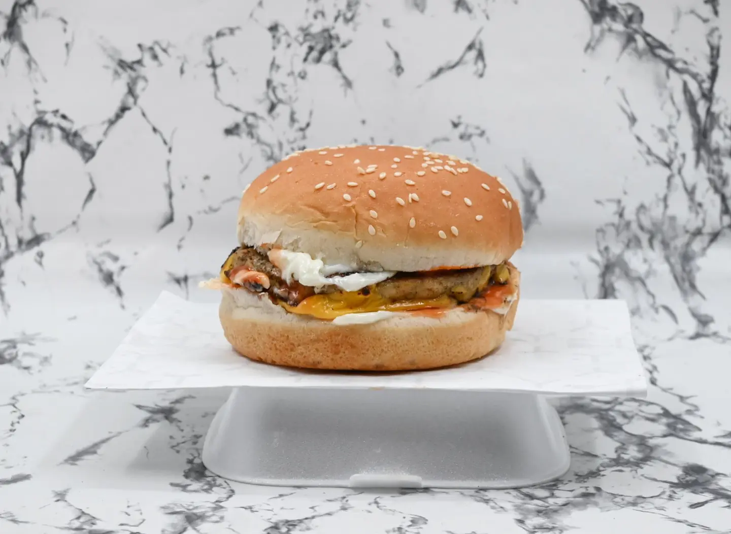 برجر دجاج عالفحم