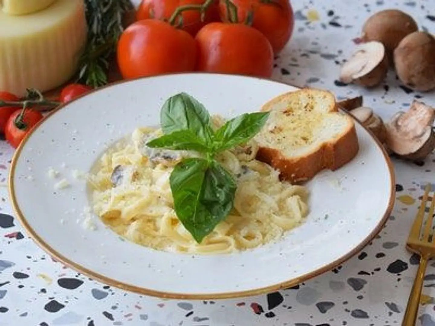 فوتتشيني الفريدو