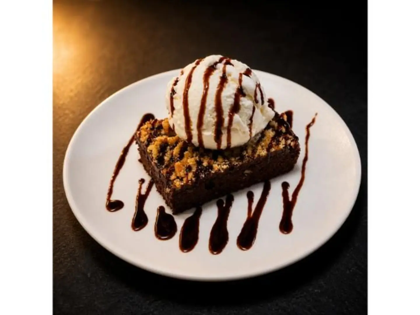 Walnut Brownie With Ice Cream