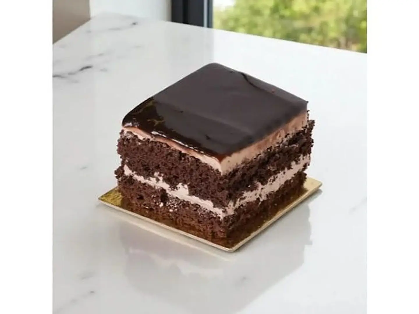 قطعة كيك شوكولا