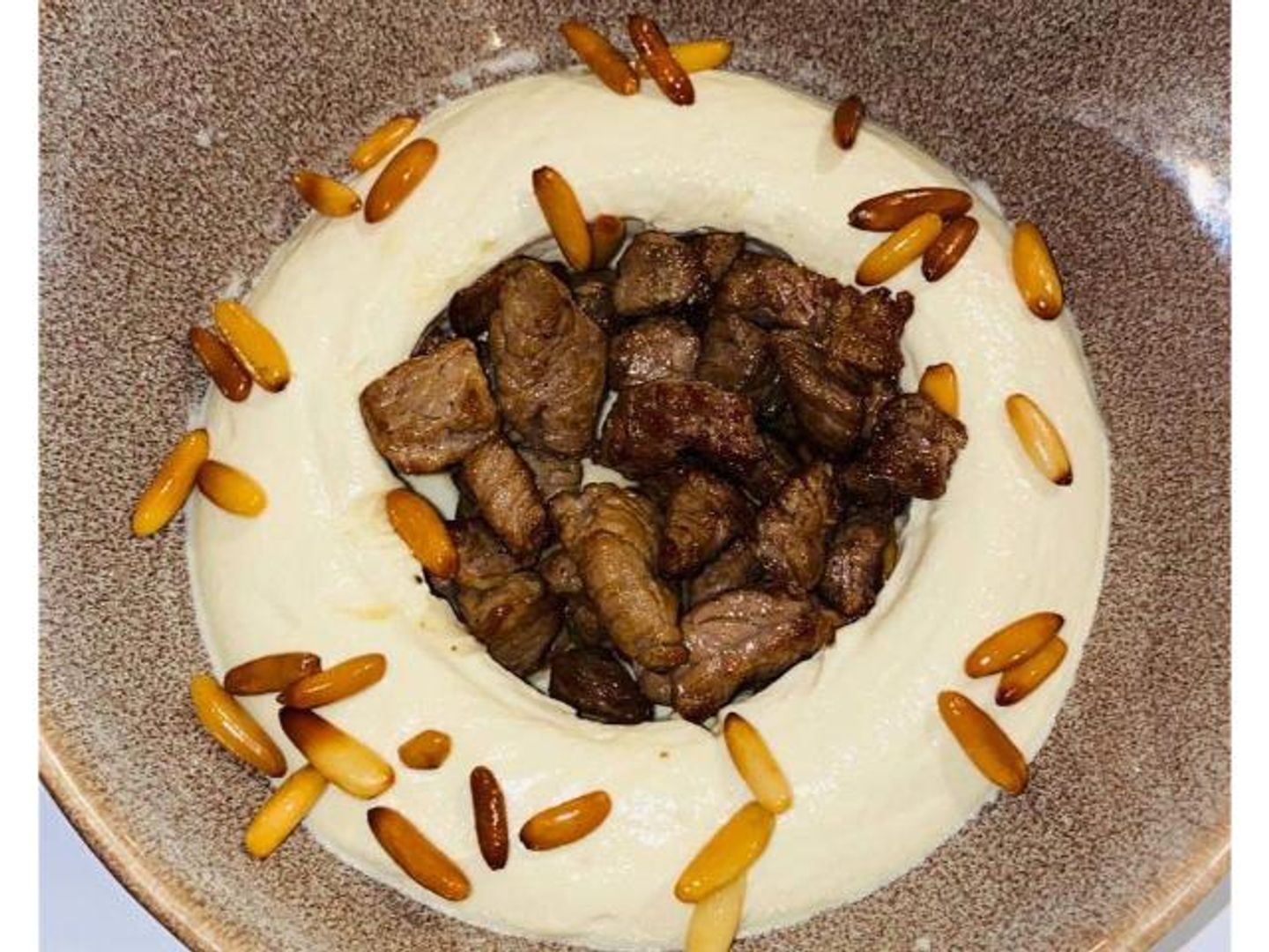 Hummus With Meat