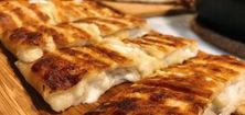 مطبق حلو بالموز والقشطة