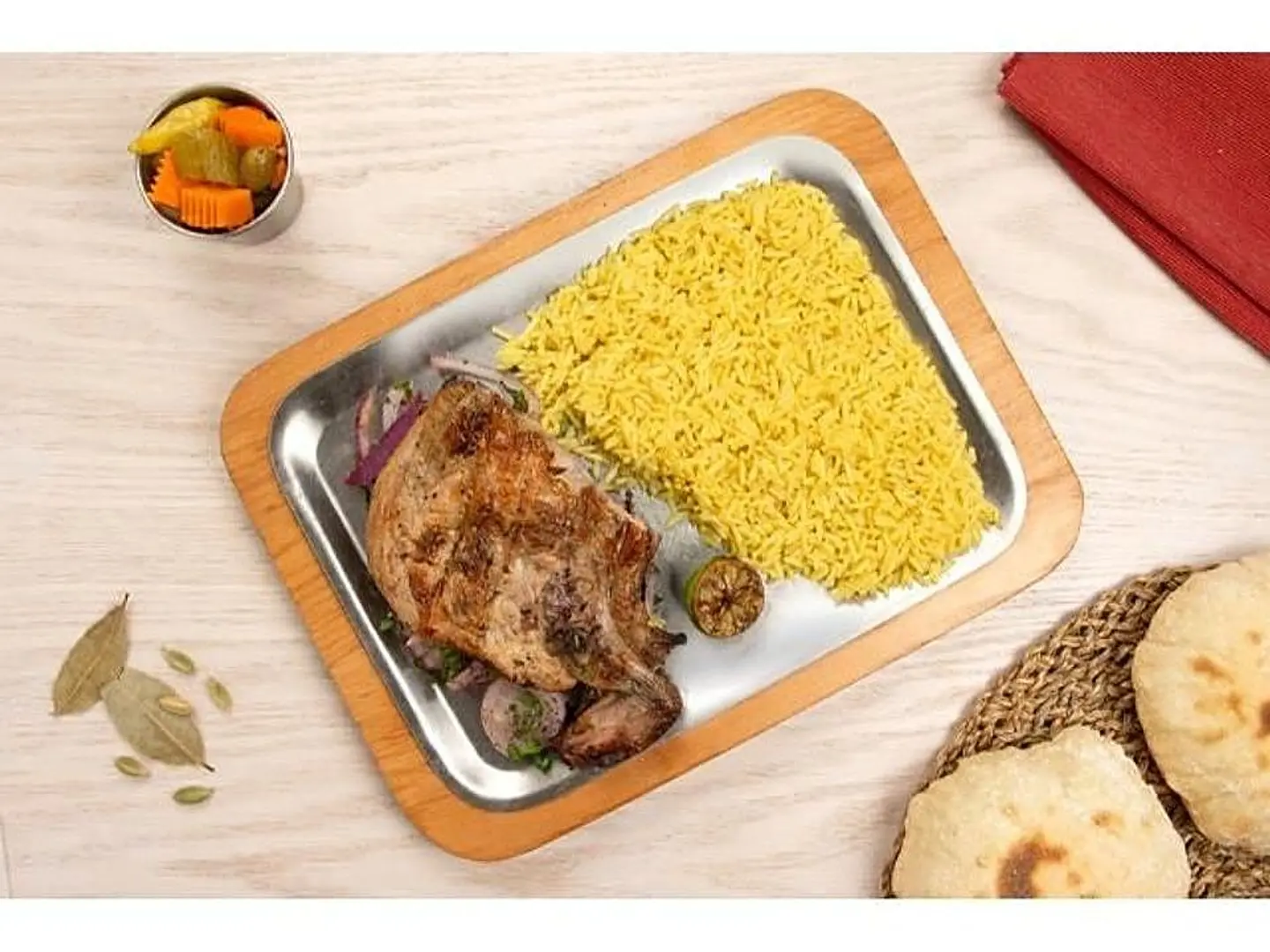 ربع دجاجه مشويه عالفحم