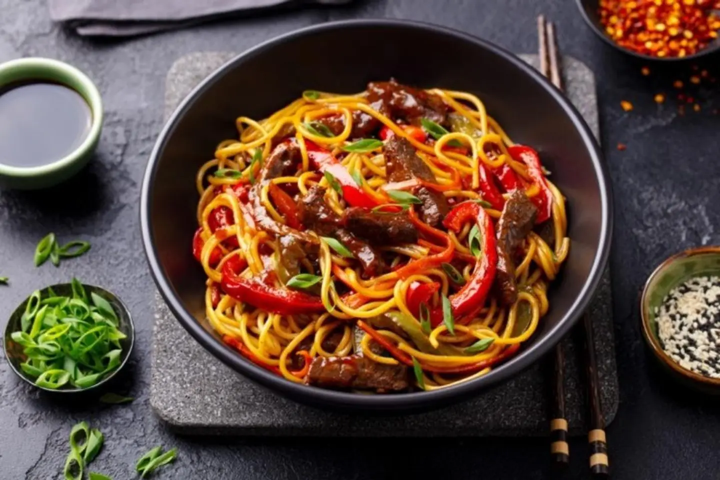 Vegetable Schezwan Noodles