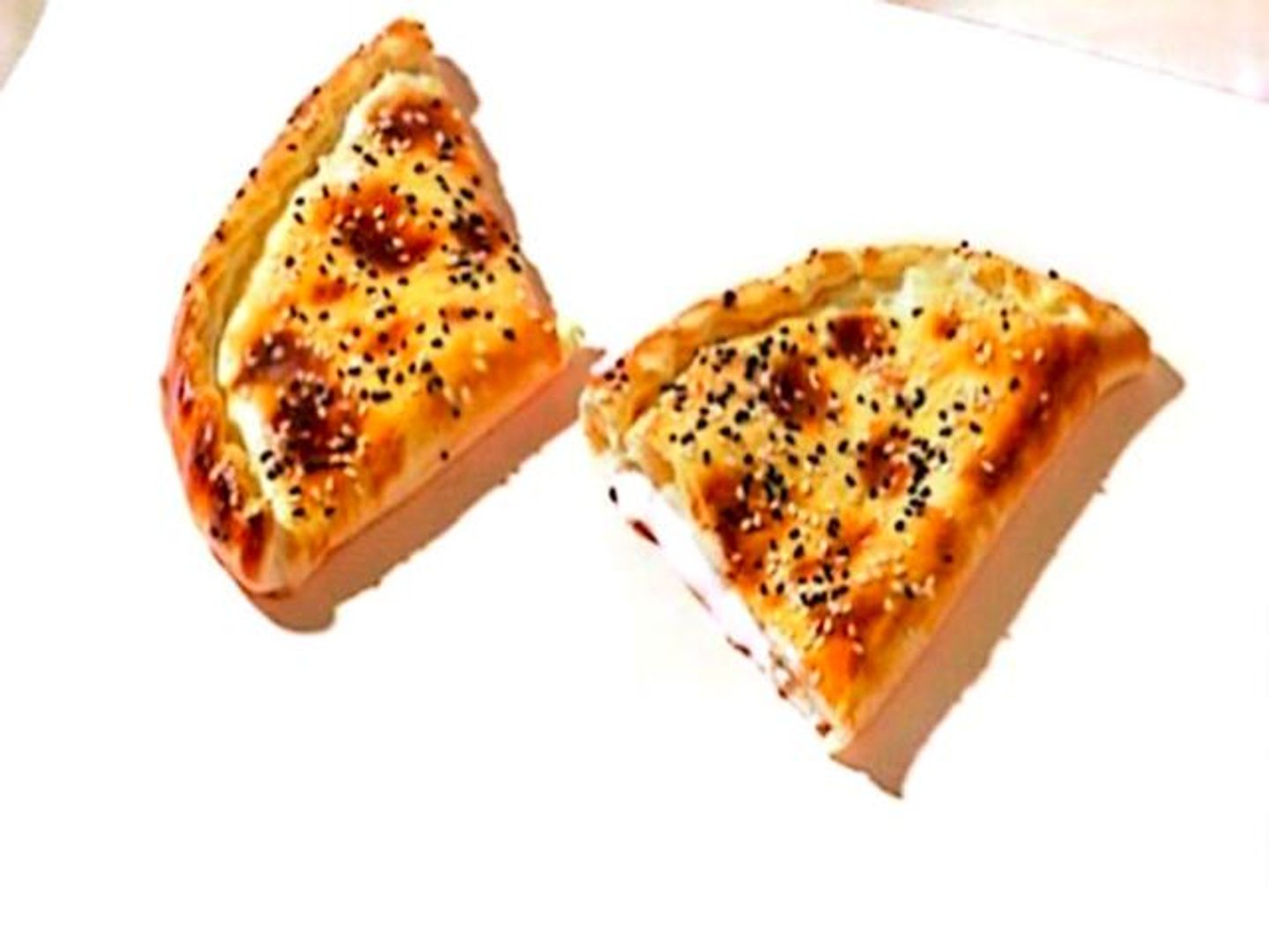 فطاير ايطالي الاجبان الثلاث