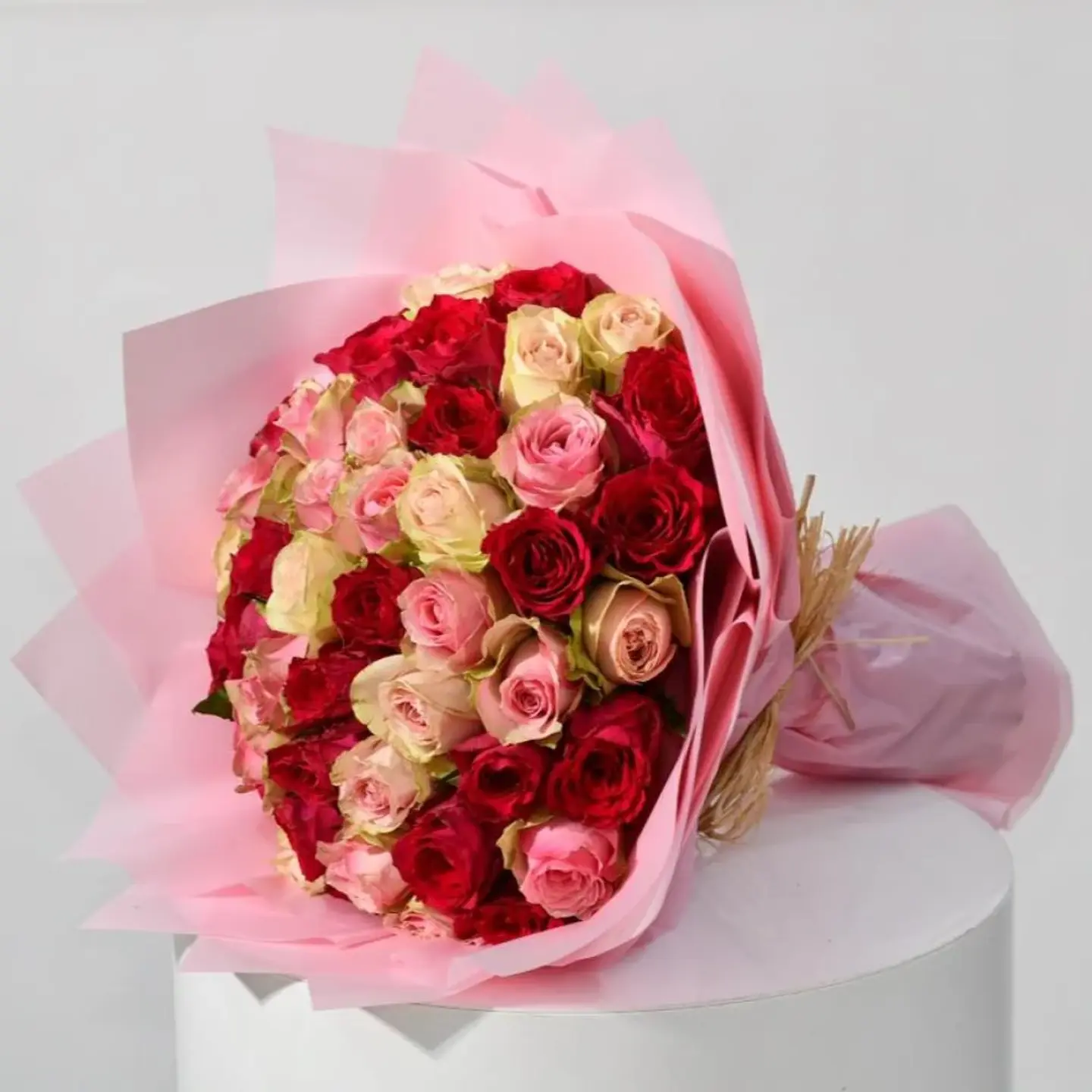 Romantic Bouquet Of Roses