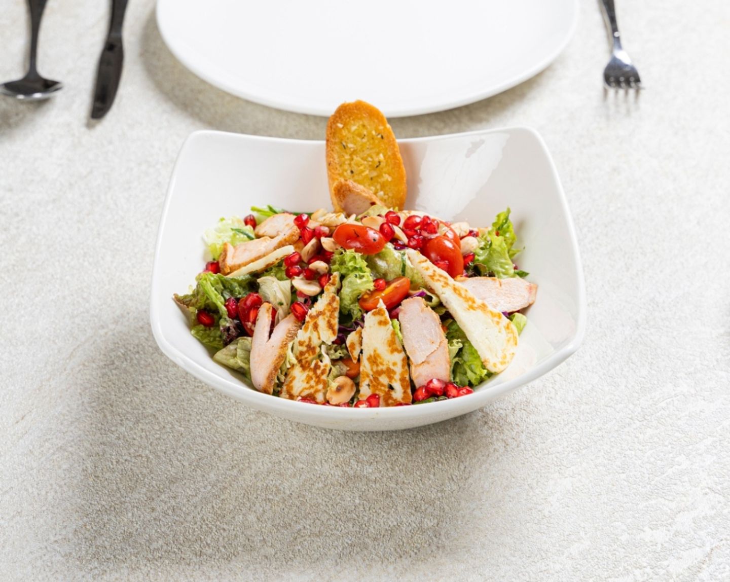 Grilled Halloumi Salad