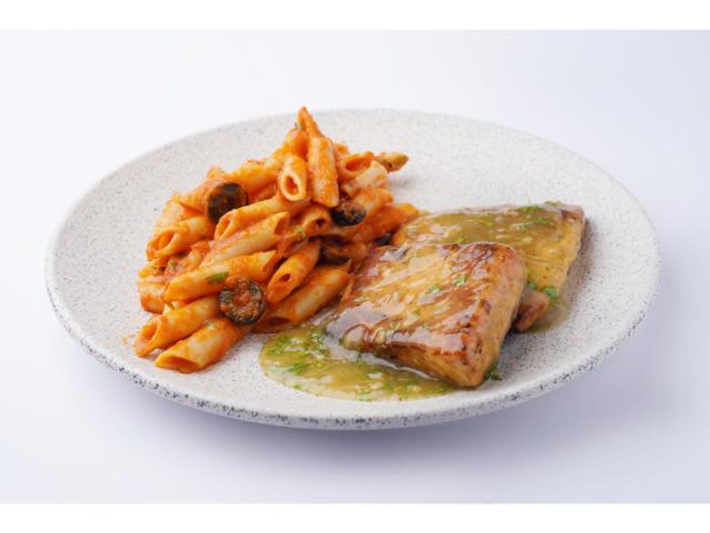 Salmon With Lemon Sauce And Garlic