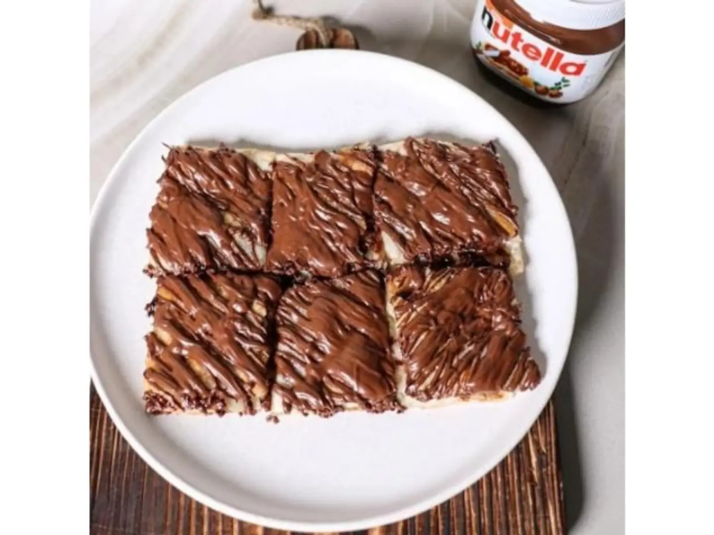 Nutella Banana Slices Pie