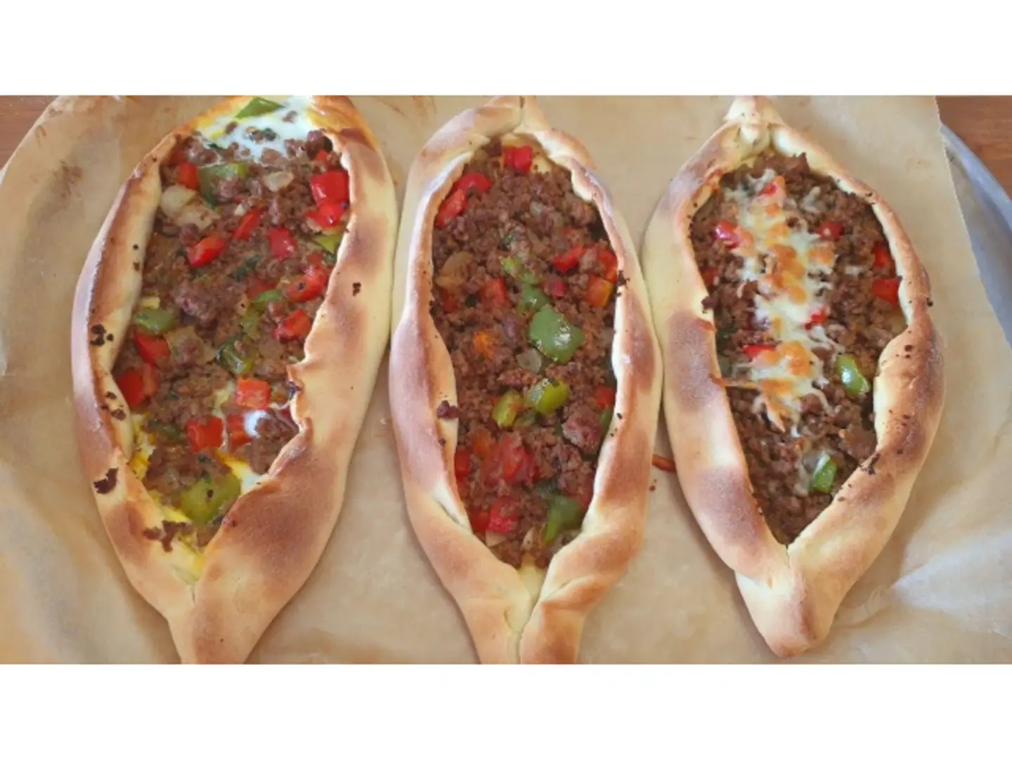 صفيحة لحم بالجبن