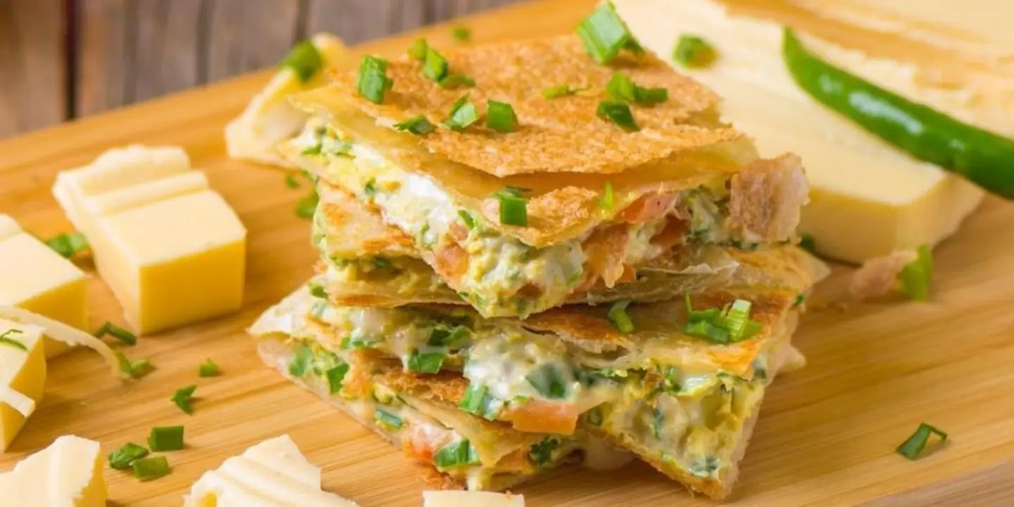 Vegetable Cheese Mutabbak