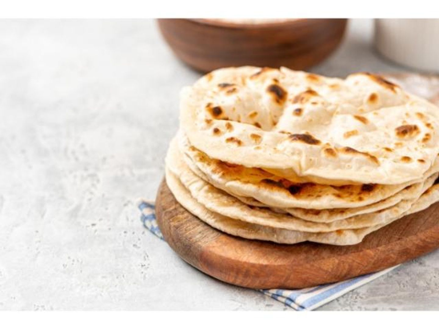 خبز تنور زعتر