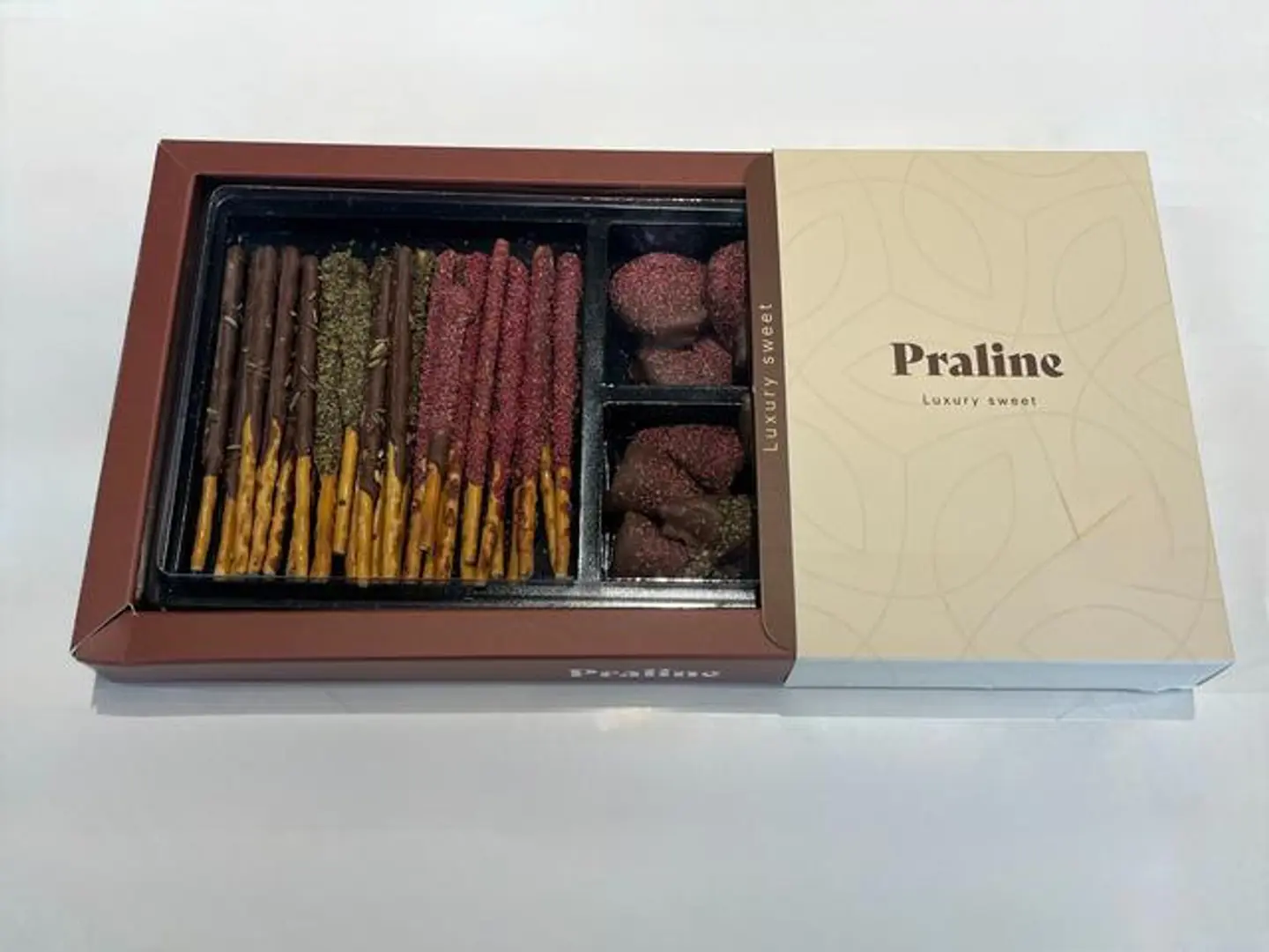 Medium Sweet Salty With Chocolate Box