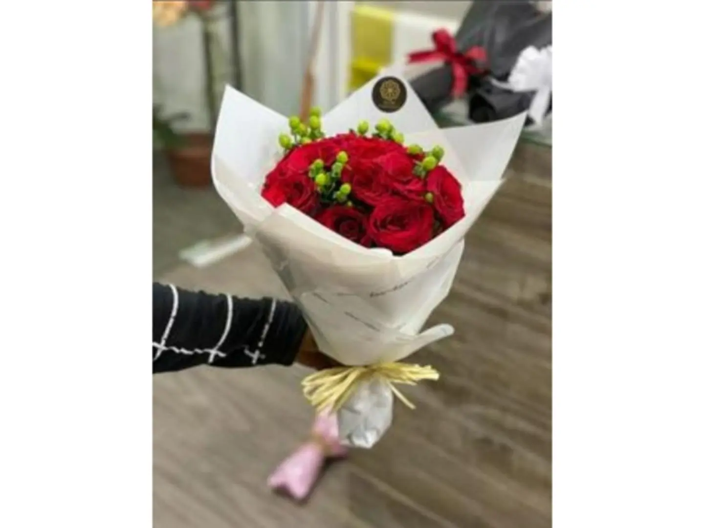 باقة ابيض نايلون