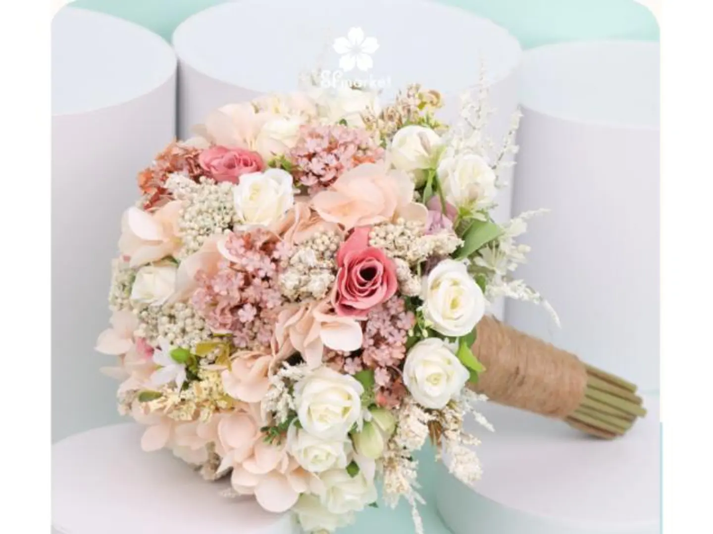 Jouri Bouquet With Artificial Flowers And Accessories