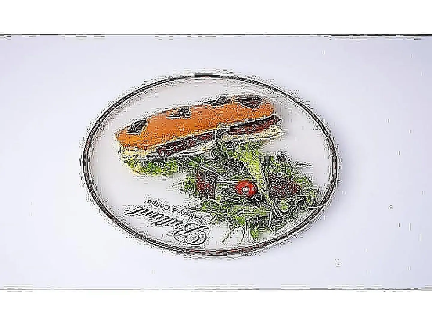 ساندويش بانيني حلوم مع طماطم مجفف