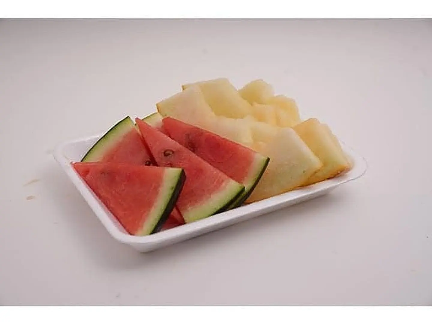 صحن بطيخ مع شمام