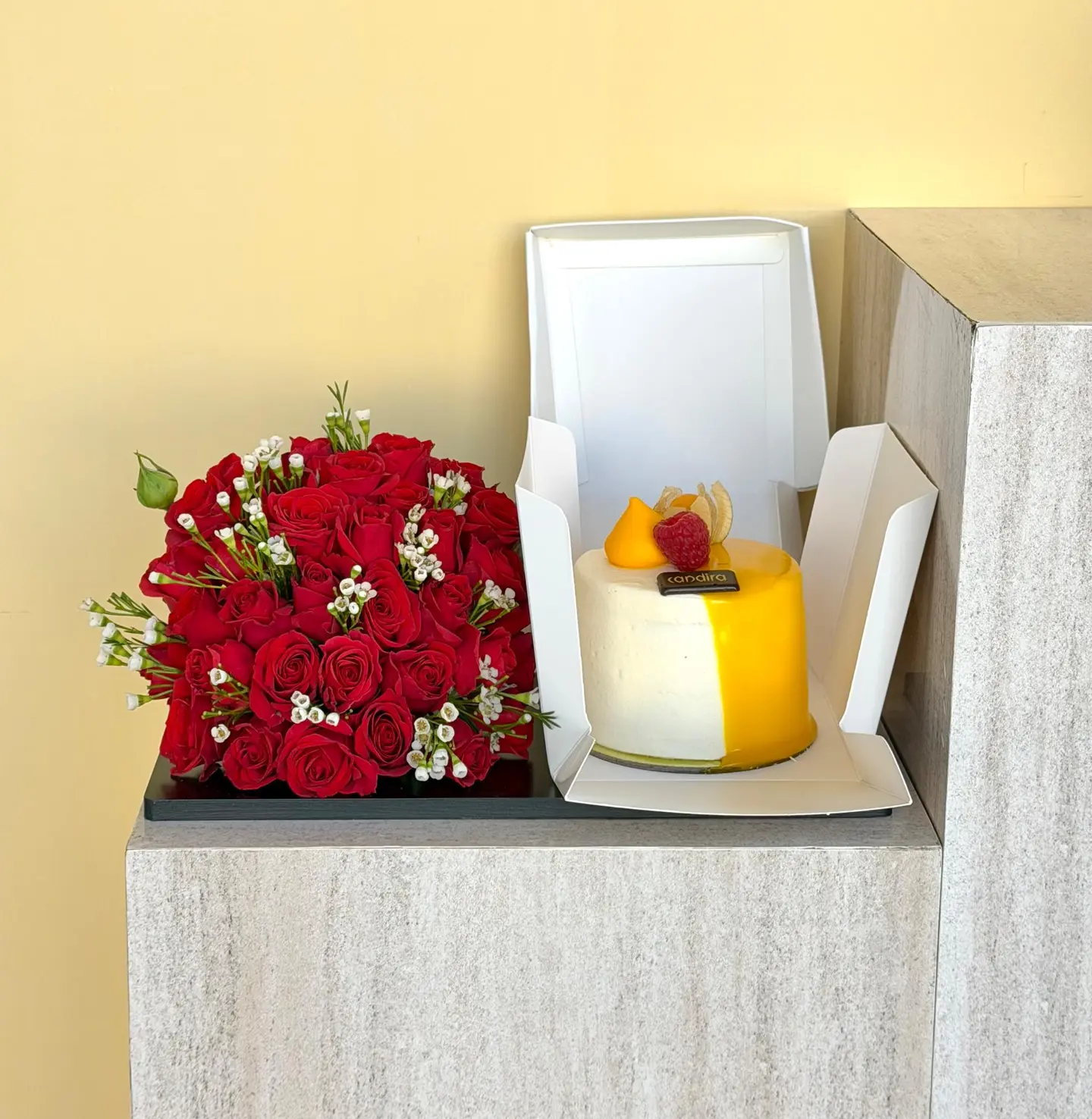 قاعدة كيك المانجو الاحمر