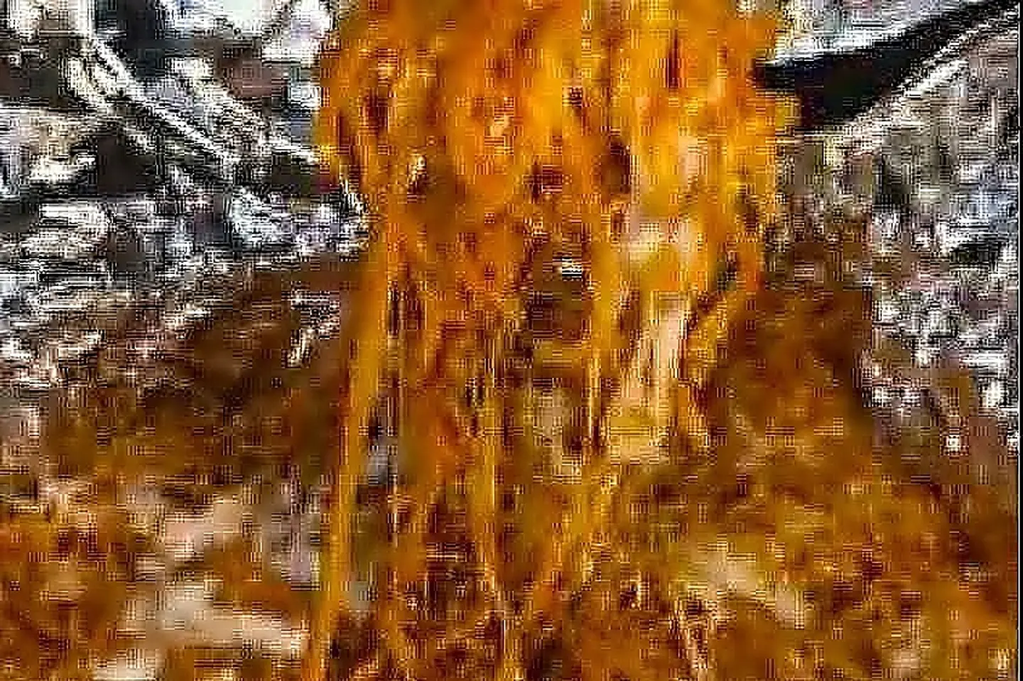 اندومي مكشنه بالقصدير