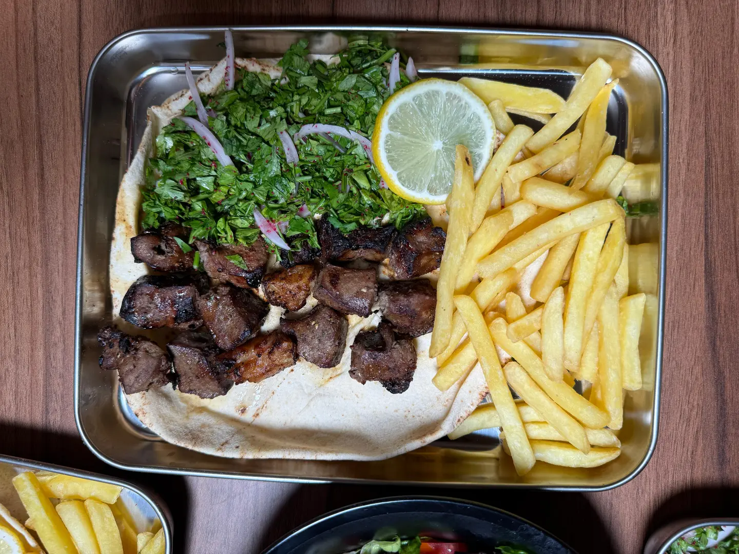 صحن كبدة غنم مشوي